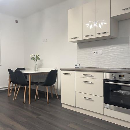Pecsiapartmanok - K2 Apartman Екстер'єр фото